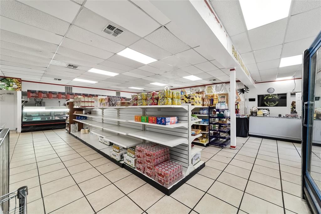 For Sale: $800,000 (0 beds, 0 baths, 2400 Square Feet)