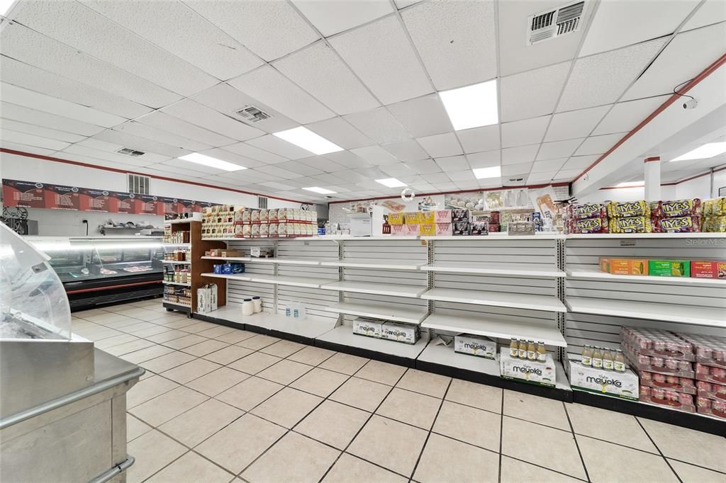 For Sale: $800,000 (0 beds, 0 baths, 2400 Square Feet)