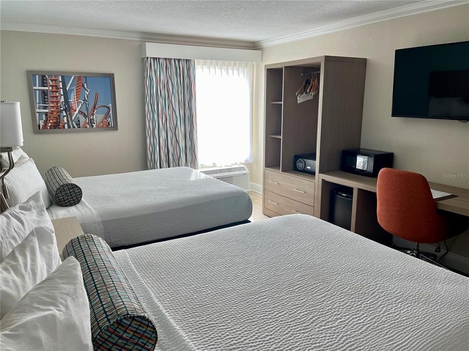 For Sale: $75,000 (1 beds, 1 baths, 304 Square Feet)