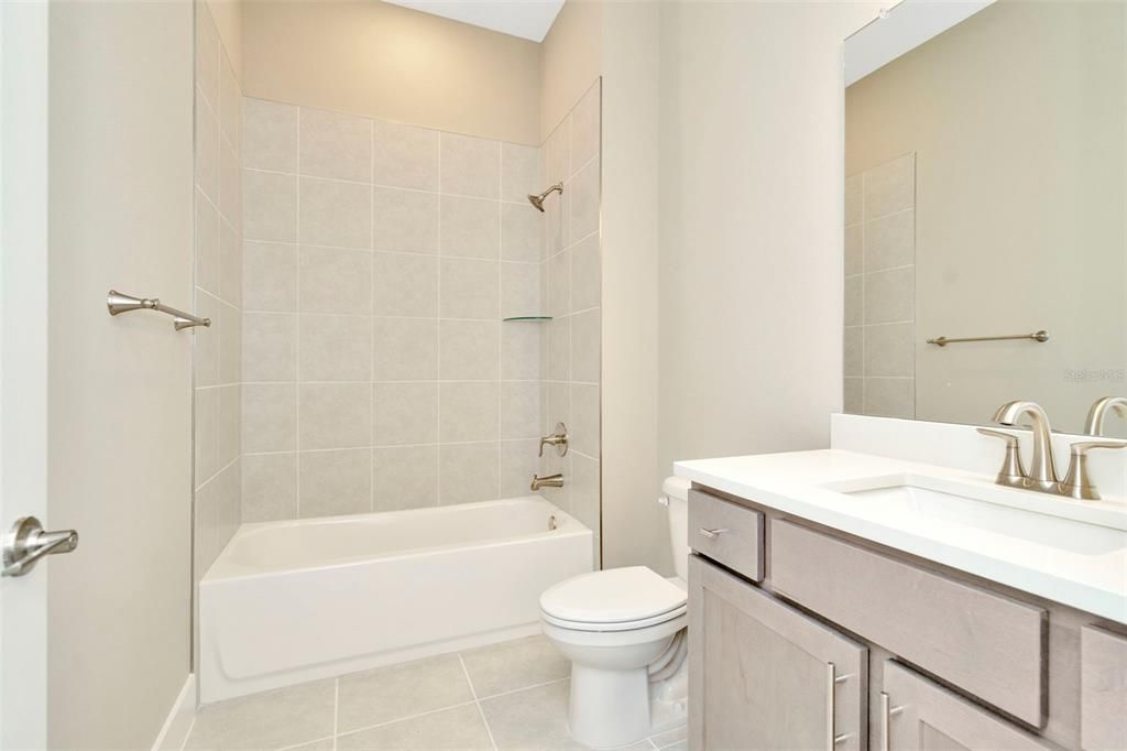 Active With Contract: $564,990 (3 beds, 3 baths, 2437 Square Feet)