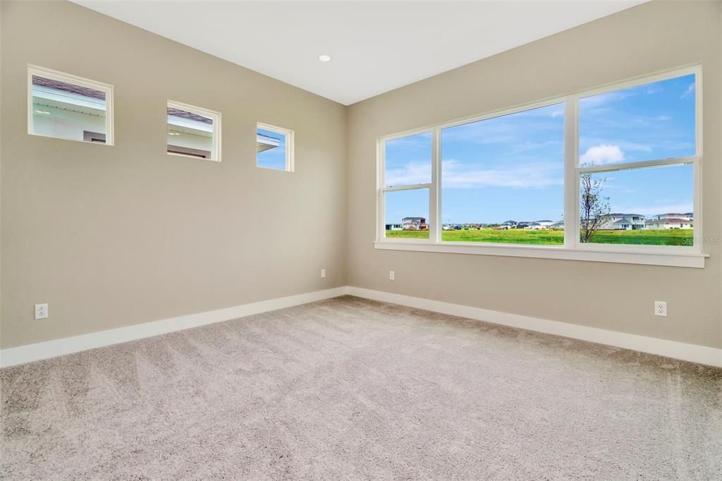 Active With Contract: $564,990 (3 beds, 3 baths, 2437 Square Feet)