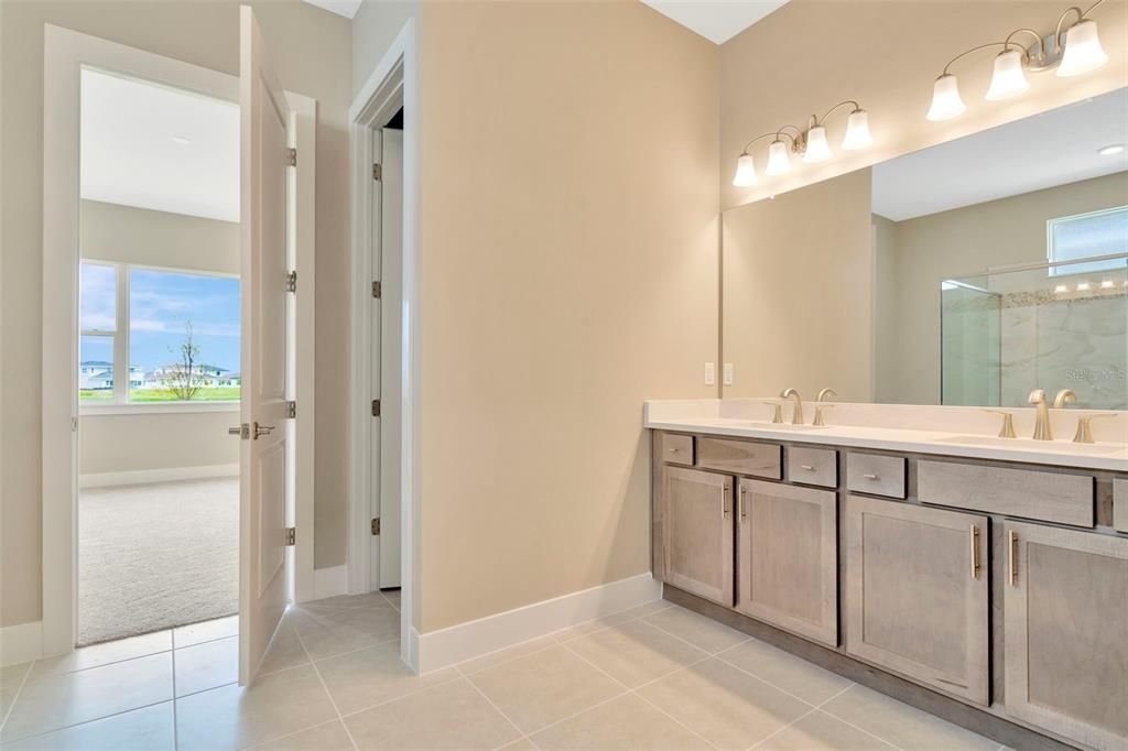 Active With Contract: $564,990 (3 beds, 3 baths, 2437 Square Feet)