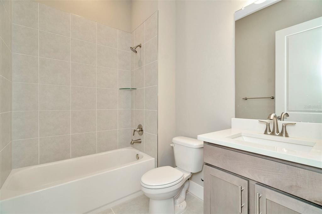 Active With Contract: $564,990 (3 beds, 3 baths, 2437 Square Feet)