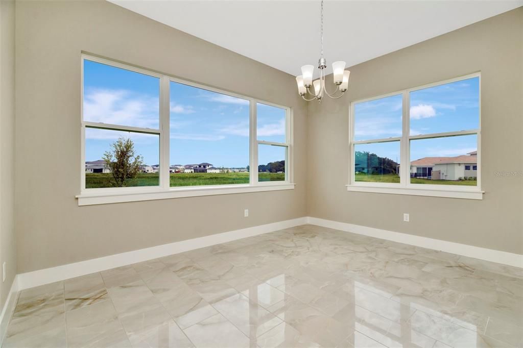 Active With Contract: $564,990 (3 beds, 3 baths, 2437 Square Feet)