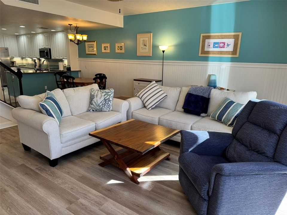 Active With Contract: $4,500 (4 beds, 3 baths, 1846 Square Feet)