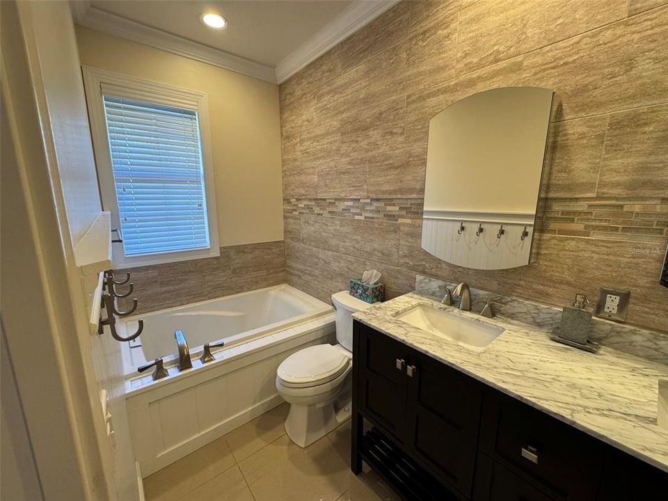 Active With Contract: $4,500 (4 beds, 3 baths, 1846 Square Feet)