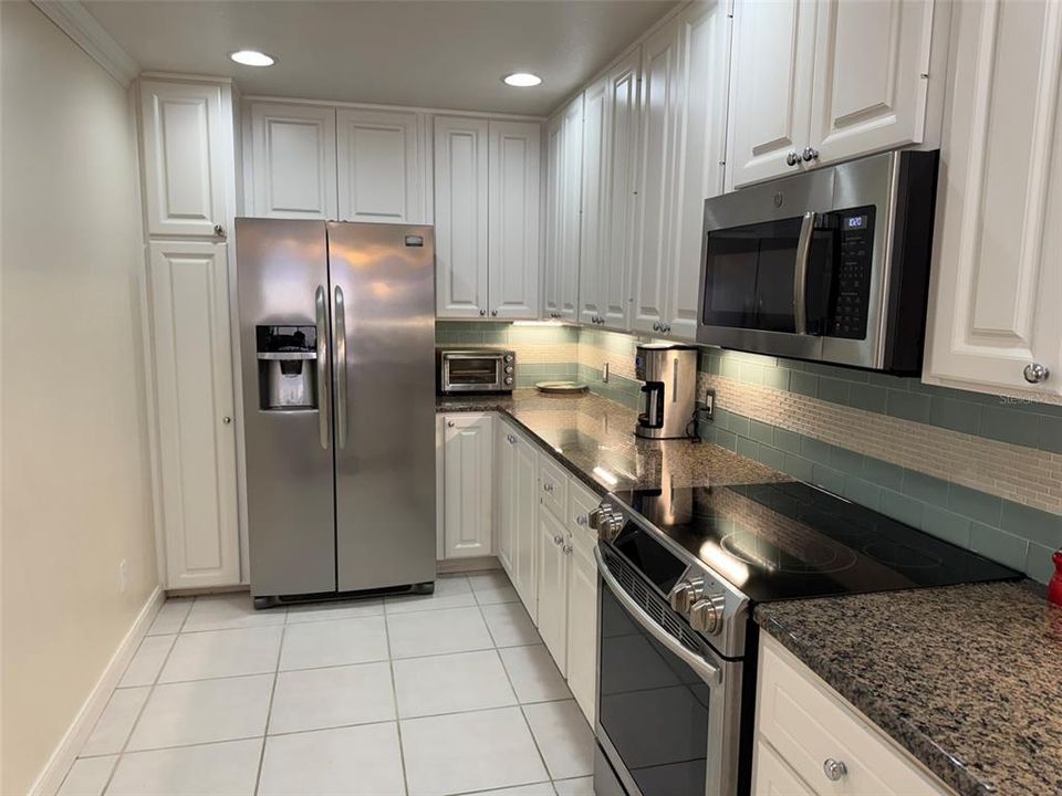 Active With Contract: $4,500 (4 beds, 3 baths, 1846 Square Feet)