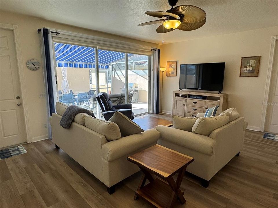 Active With Contract: $4,500 (4 beds, 3 baths, 1846 Square Feet)