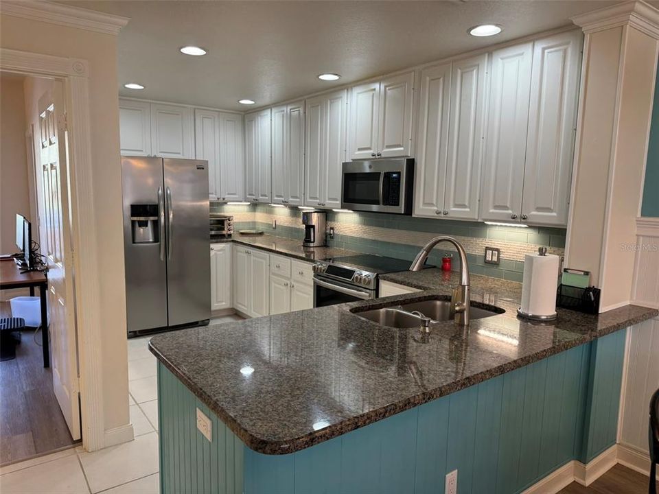 Active With Contract: $4,500 (4 beds, 3 baths, 1846 Square Feet)