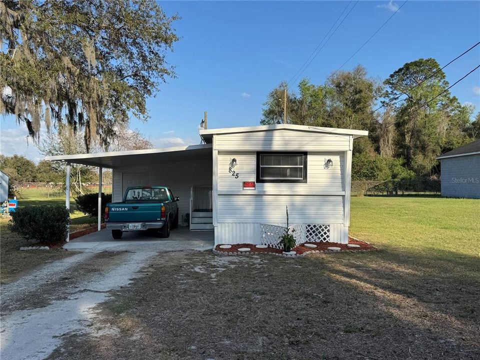 For Sale: $137,900 (2 beds, 1 baths, 794 Square Feet)