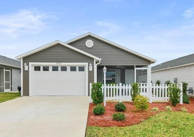 Recently Sold: $285,000 (2 beds, 2 baths, 1184 Square Feet)