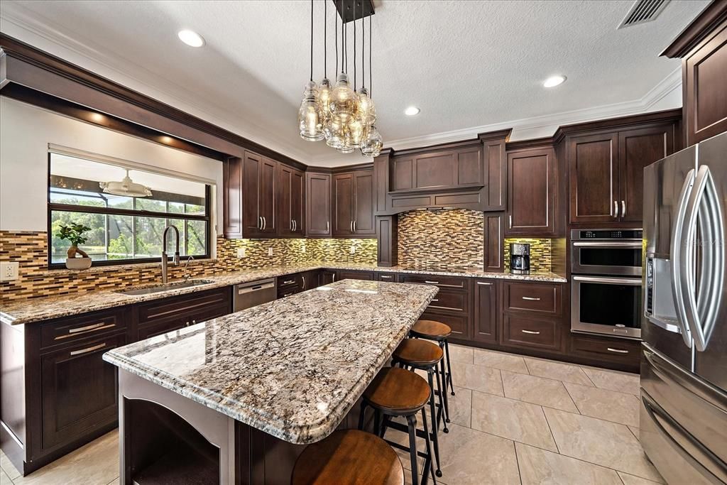 На продажу: $1,095,000 (5 спален, 4 ванн, 3938 Квадратных фут)