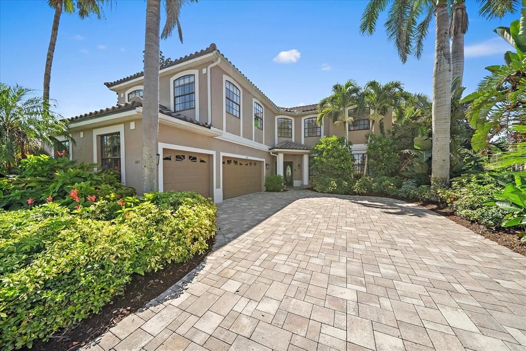 На продажу: $1,095,000 (5 спален, 4 ванн, 3938 Квадратных фут)