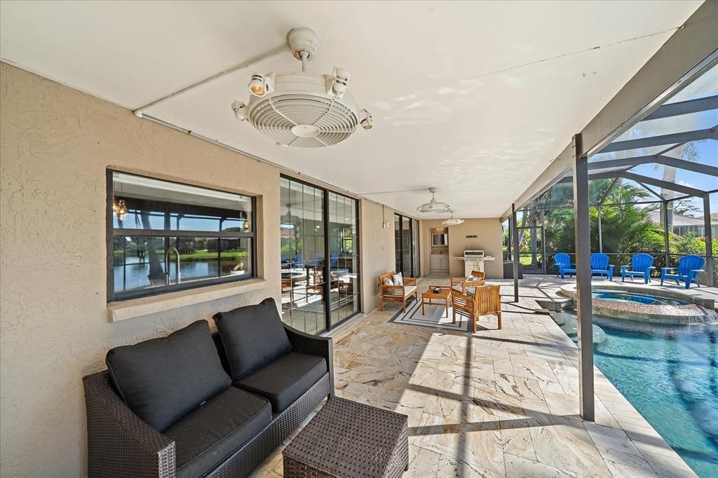 На продажу: $1,095,000 (5 спален, 4 ванн, 3938 Квадратных фут)