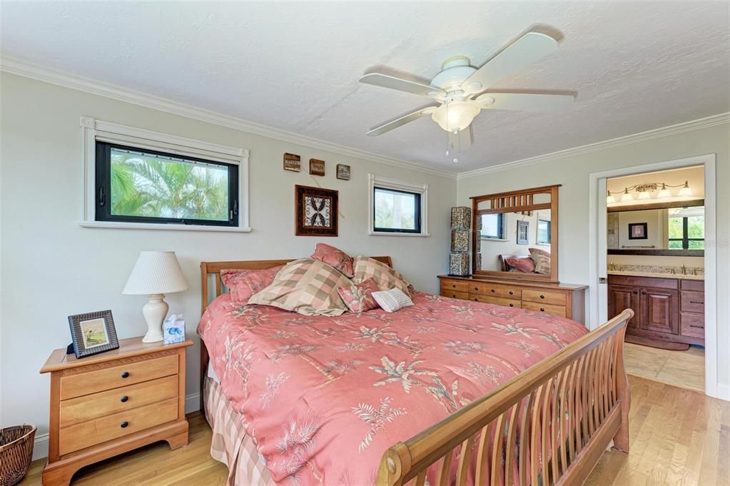 For Sale: $2,450,000 (3 beds, 3 baths, 1608 Square Feet)