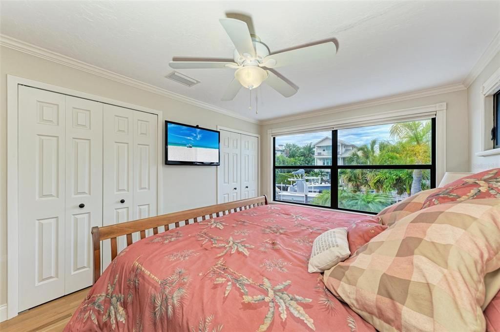 For Sale: $2,450,000 (3 beds, 3 baths, 1608 Square Feet)