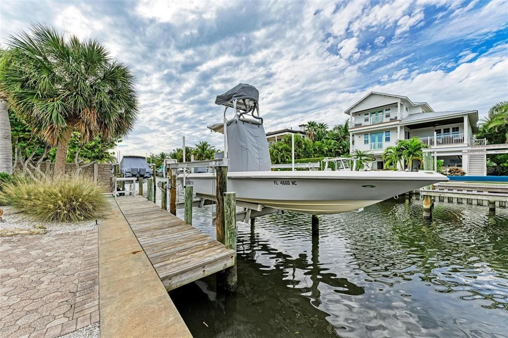 For Sale: $2,450,000 (3 beds, 3 baths, 1608 Square Feet)