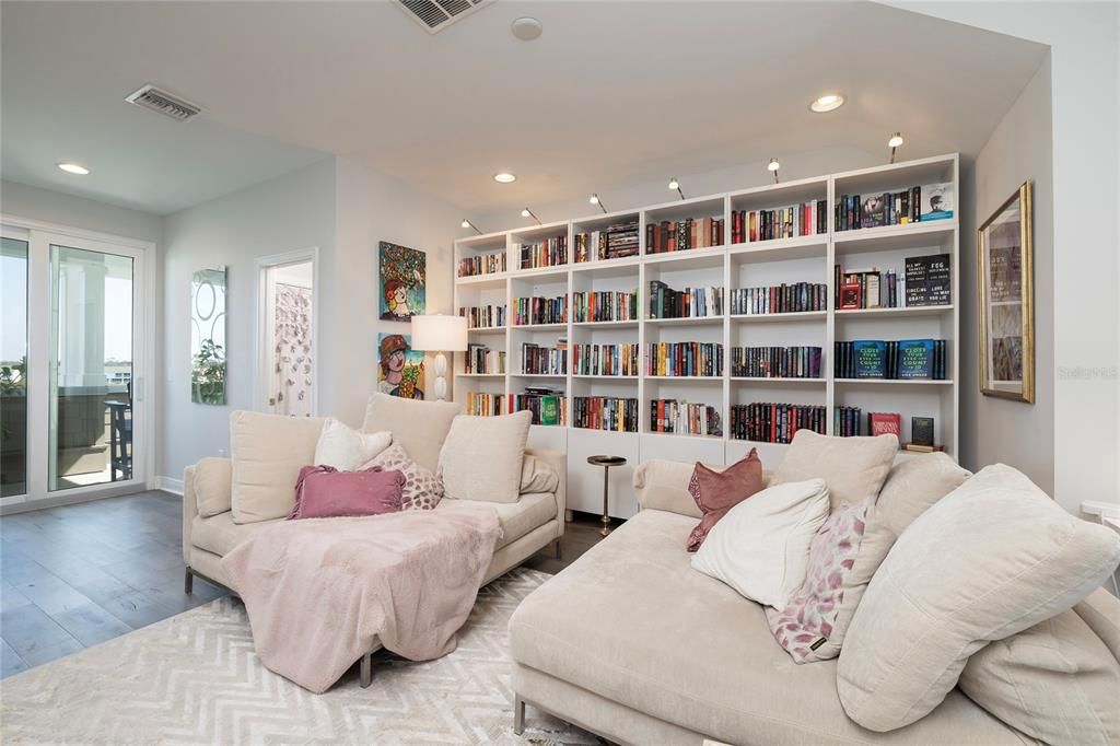 En Venta: $1,275,000 (3 camas, 3 baños, 2298 Pies cuadrados)