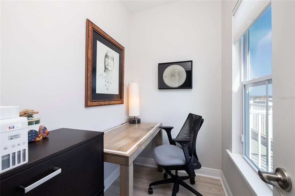 En Venta: $1,275,000 (3 camas, 3 baños, 2298 Pies cuadrados)