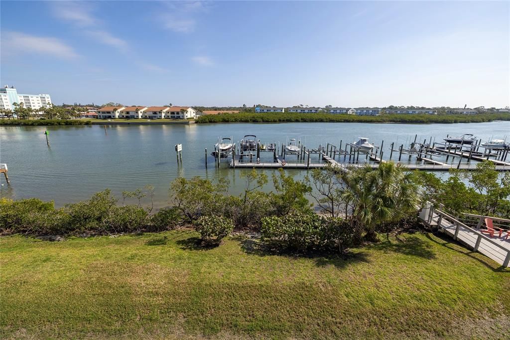 En Venta: $1,275,000 (3 camas, 3 baños, 2298 Pies cuadrados)