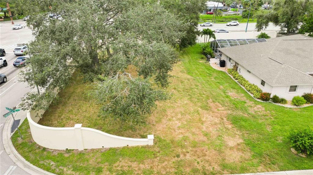 待售: $60,000 (0.19 acres)