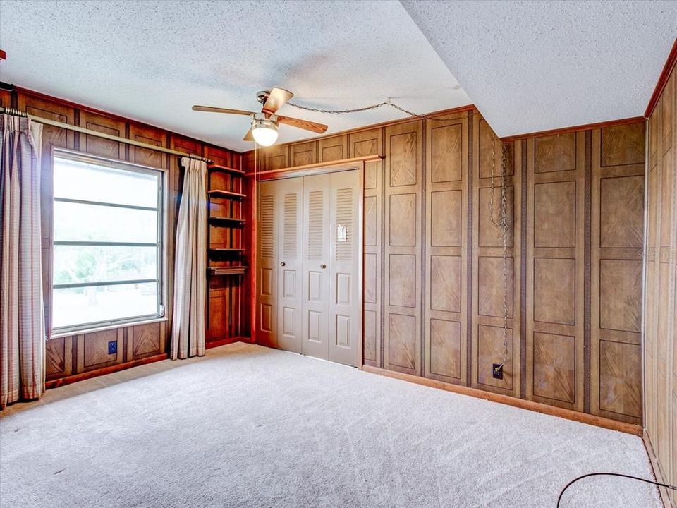 待售: $99,995 (3 贝兹, 2 浴室, 1226 平方英尺)