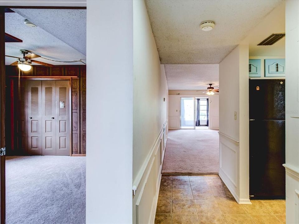 待售: $99,995 (3 贝兹, 2 浴室, 1226 平方英尺)