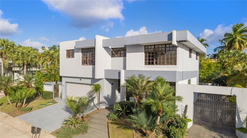 Vendido Recientemente: $1,250,000 (4 camas, 3 baños, 3346 Pies cuadrados)