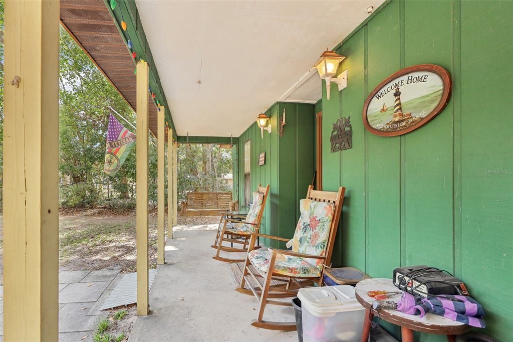 На продажу: $199,900 (2 спален, 2 ванн, 1372 Квадратных фут)