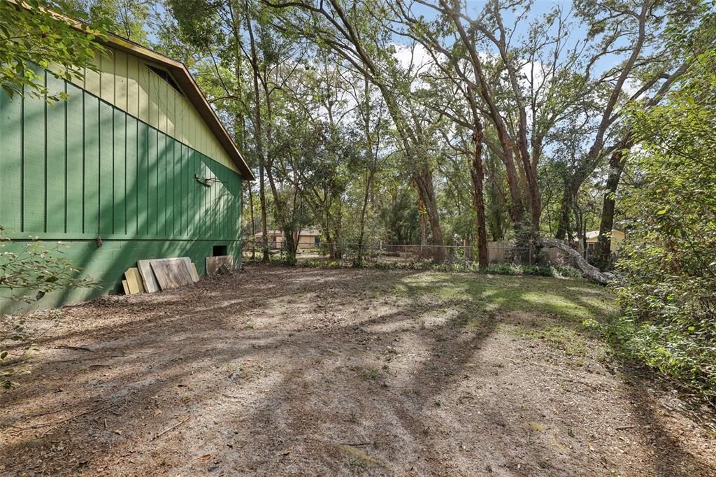 На продажу: $199,900 (2 спален, 2 ванн, 1372 Квадратных фут)