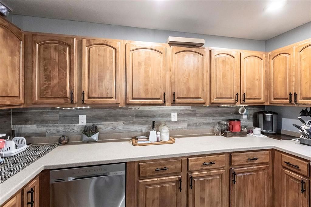 En Venta: $840,000 (4 camas, 2 baños, 1736 Pies cuadrados)