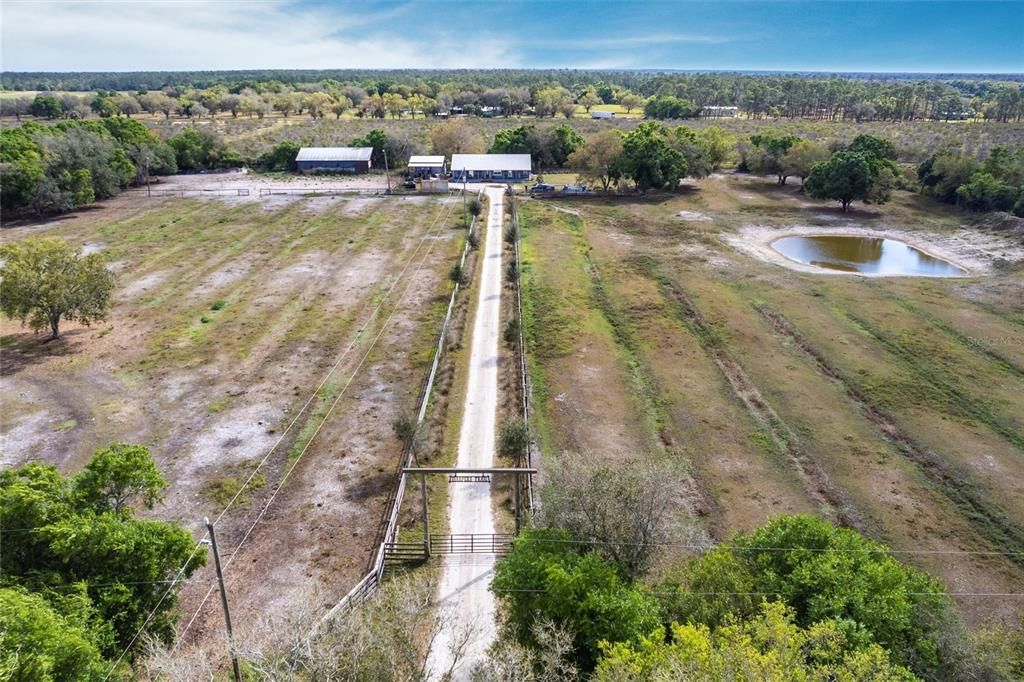 En Venta: $840,000 (4 camas, 2 baños, 1736 Pies cuadrados)