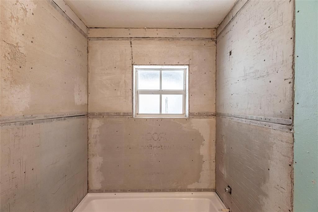 En Venta: $840,000 (4 camas, 2 baños, 1736 Pies cuadrados)