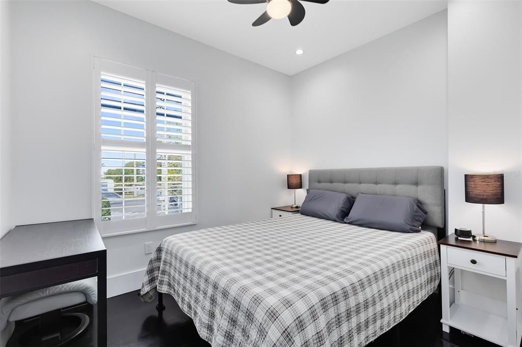 For Sale: $1,215,000 (6 beds, 0 baths, 2284 Square Feet)