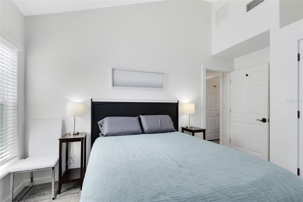 For Sale: $1,215,000 (6 beds, 0 baths, 2284 Square Feet)