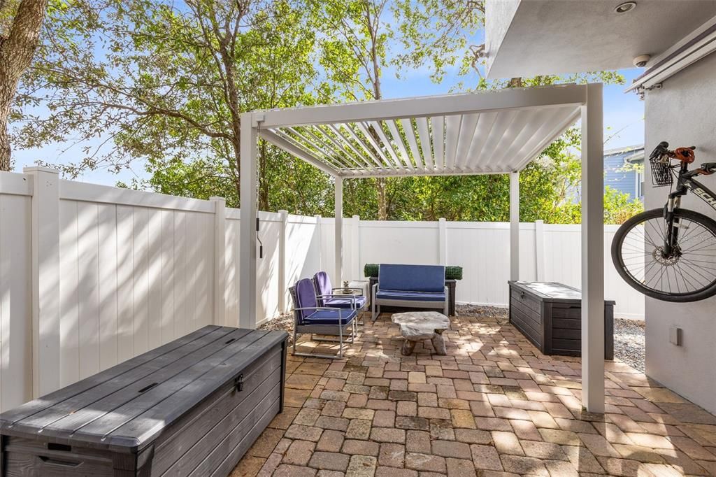 For Sale: $1,215,000 (6 beds, 0 baths, 2284 Square Feet)