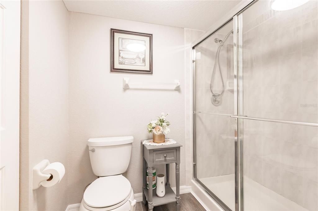 待售: $149,900 (2 贝兹, 2 浴室, 1228 平方英尺)