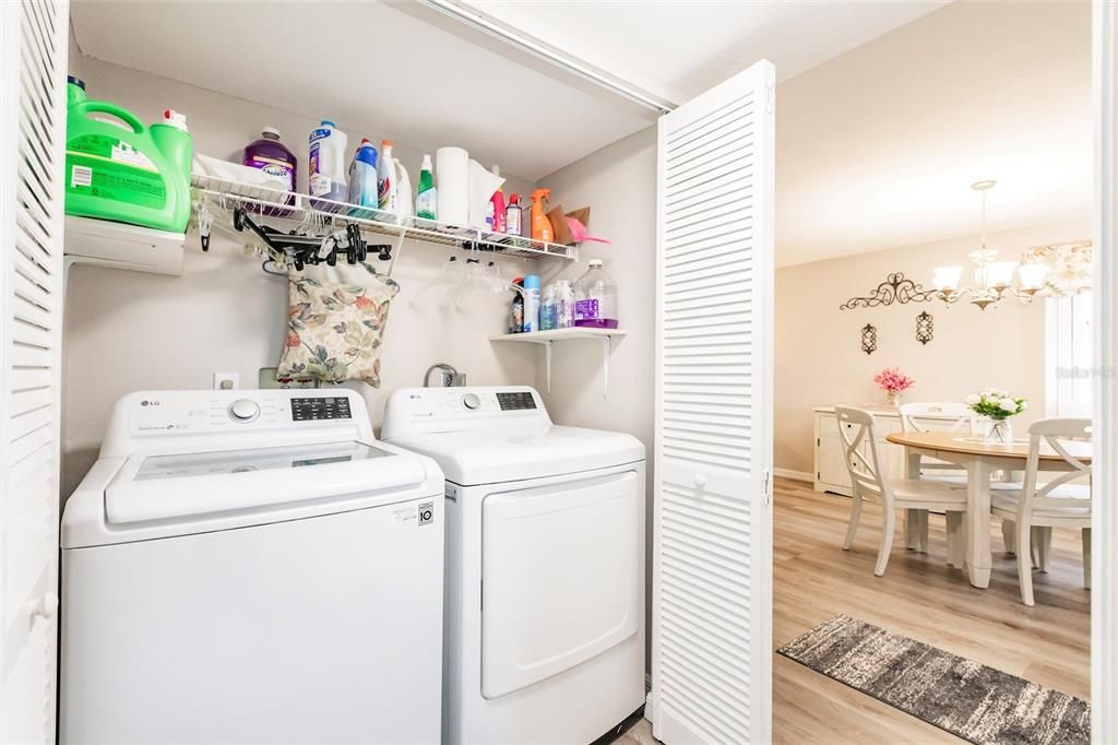 待售: $149,900 (2 贝兹, 2 浴室, 1228 平方英尺)