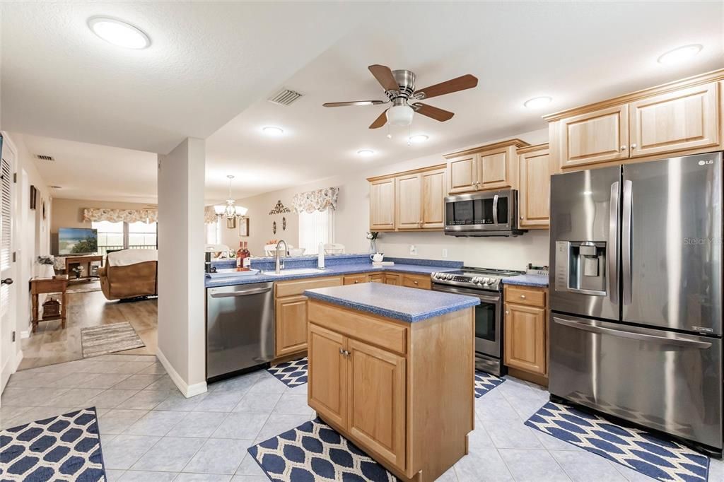 待售: $149,900 (2 贝兹, 2 浴室, 1228 平方英尺)