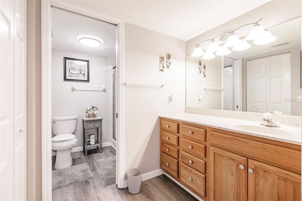 待售: $149,900 (2 贝兹, 2 浴室, 1228 平方英尺)