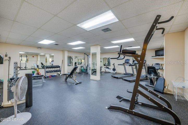 For Sale: $399,000 (2 beds, 2 baths, 1300 Square Feet)