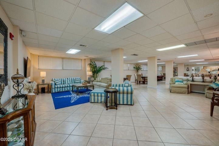 For Sale: $399,000 (2 beds, 2 baths, 1300 Square Feet)