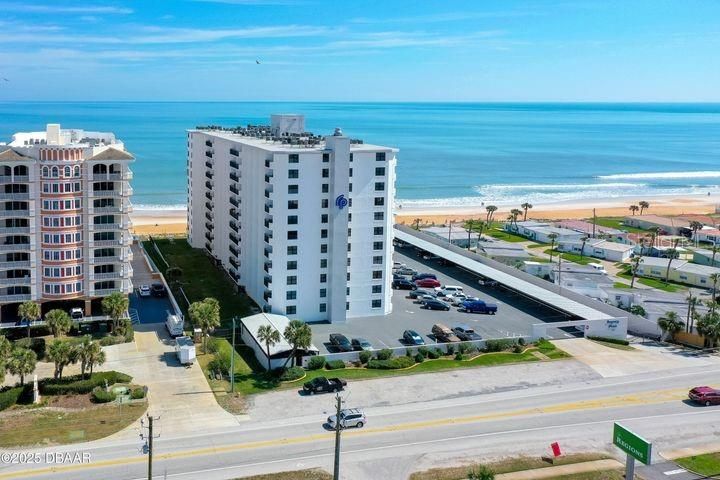 For Sale: $399,000 (2 beds, 2 baths, 1300 Square Feet)