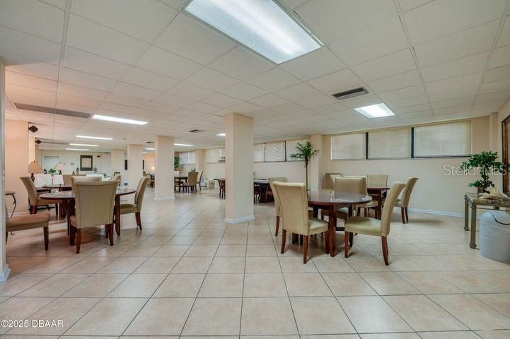 For Sale: $399,000 (2 beds, 2 baths, 1300 Square Feet)