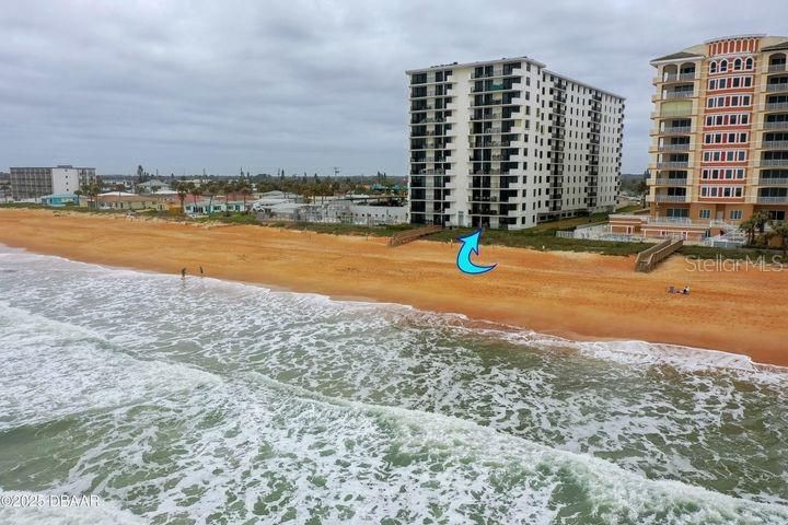 For Sale: $399,000 (2 beds, 2 baths, 1300 Square Feet)