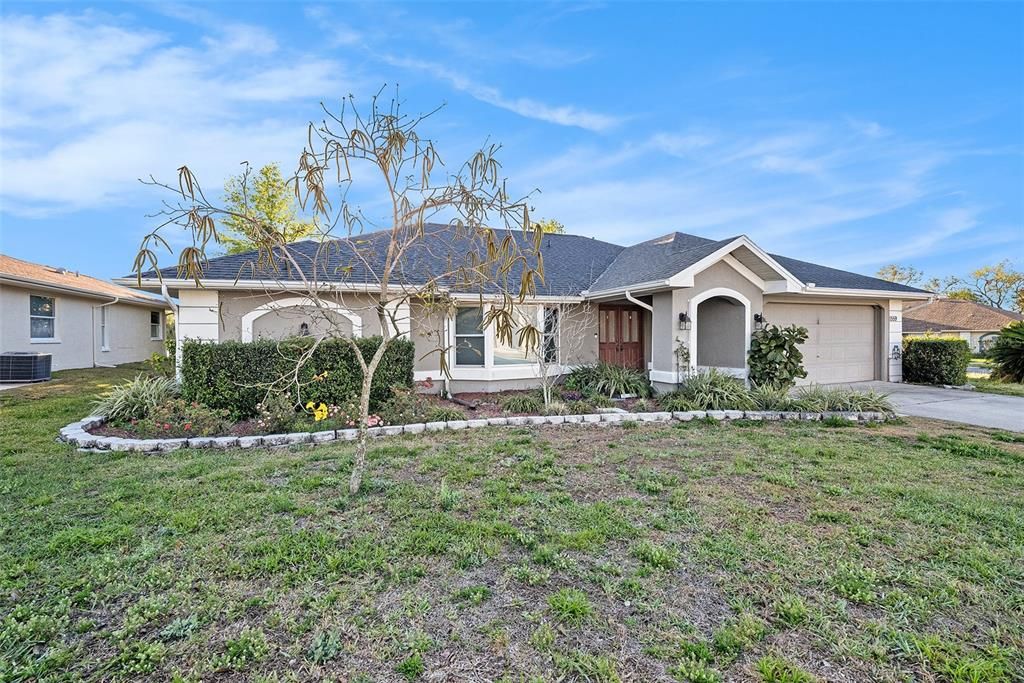 For Sale: $309,000 (2 beds, 2 baths, 1668 Square Feet)