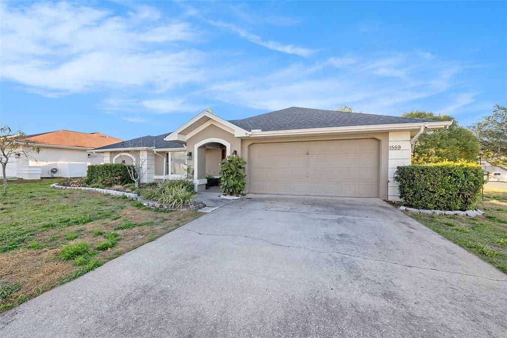 For Sale: $309,000 (2 beds, 2 baths, 1668 Square Feet)