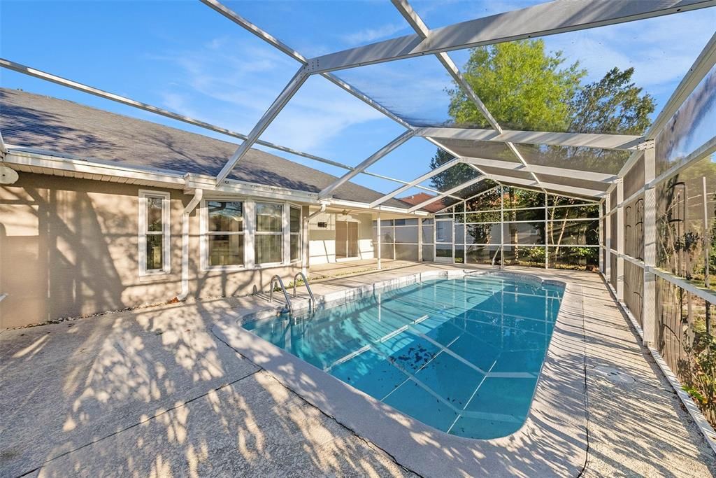 For Sale: $309,000 (2 beds, 2 baths, 1668 Square Feet)