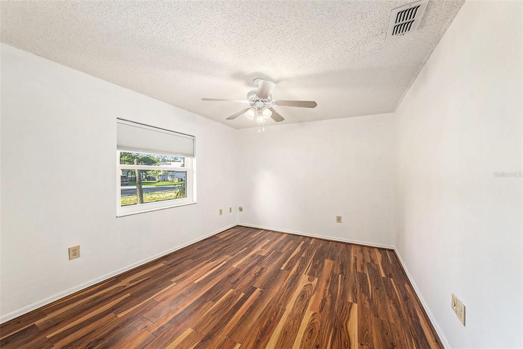 For Sale: $309,000 (2 beds, 2 baths, 1668 Square Feet)