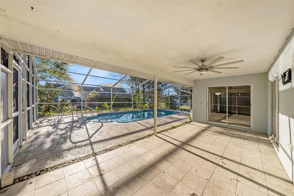 For Sale: $309,000 (2 beds, 2 baths, 1668 Square Feet)